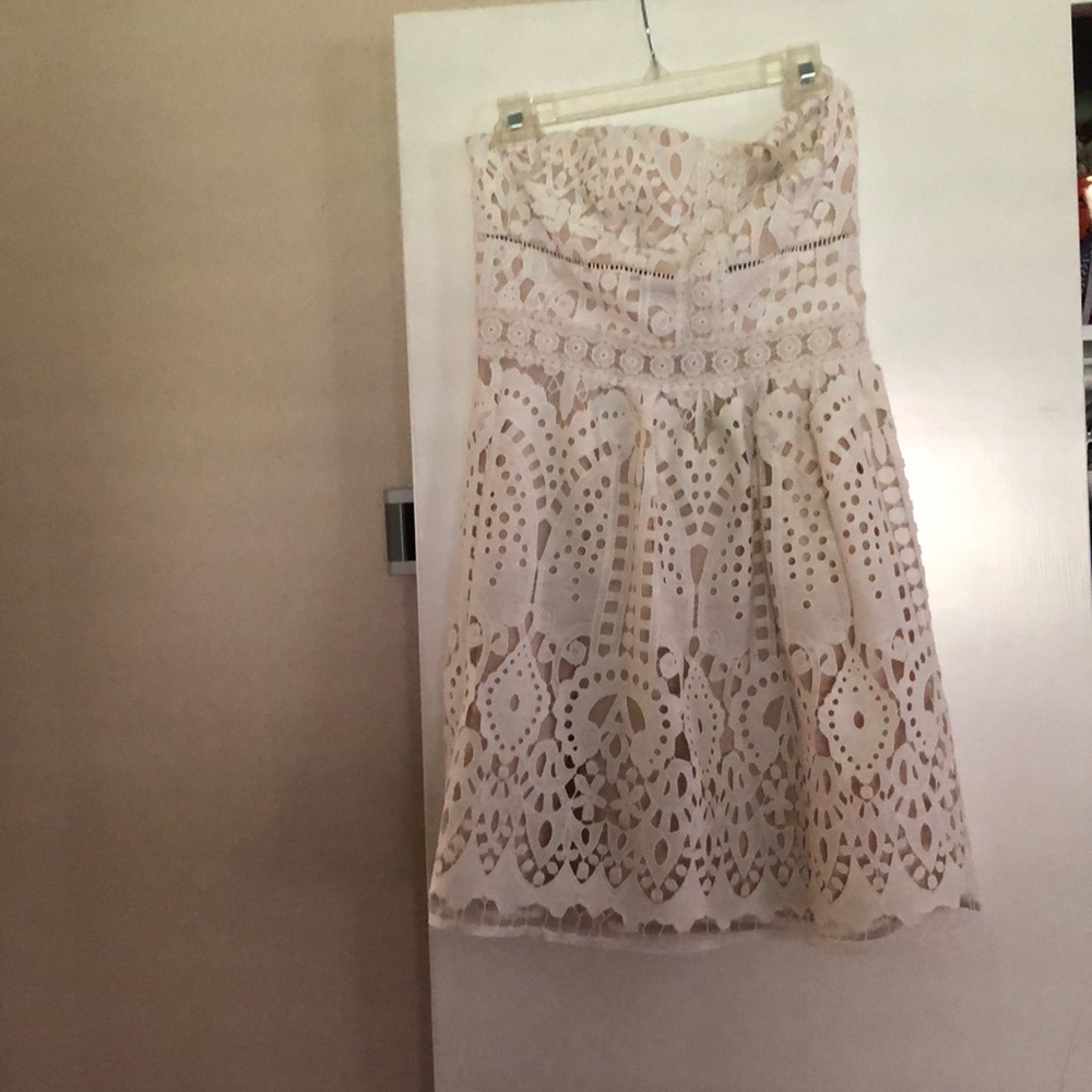 Strapless dress